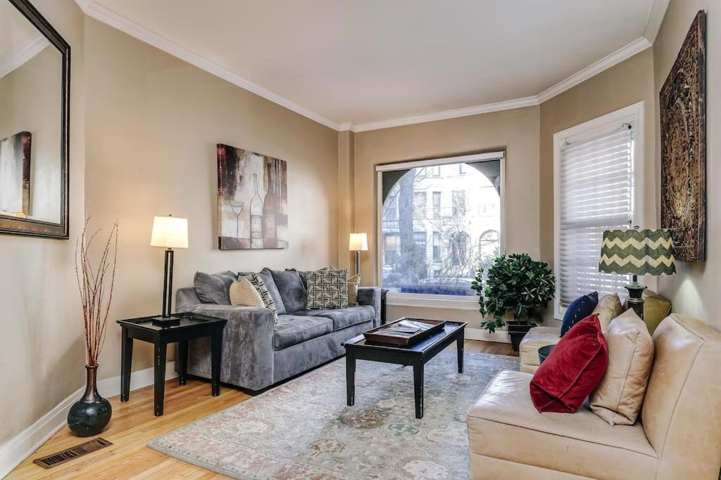 Apartamento Brownstone In Gold Coast Chicago Exterior foto