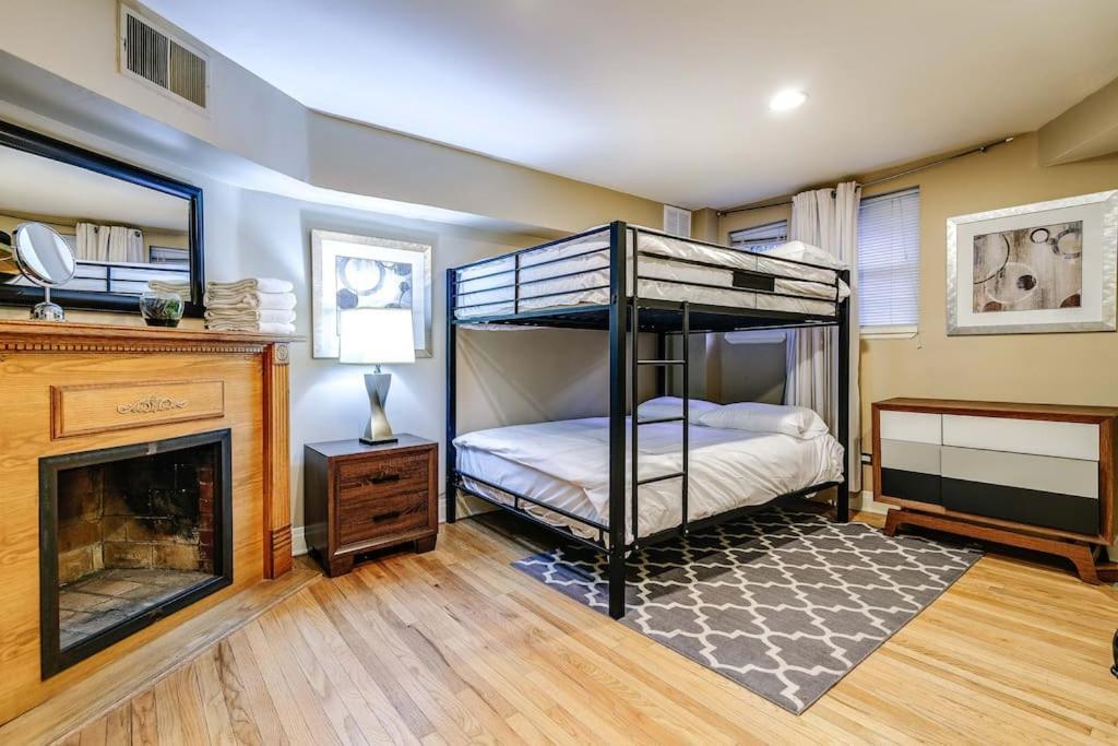 Apartamento Brownstone In Gold Coast Chicago Exterior foto