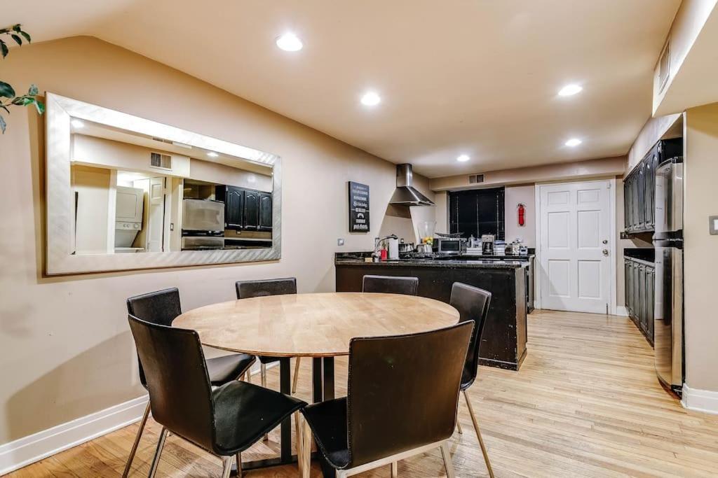 Apartamento Brownstone In Gold Coast Chicago Exterior foto