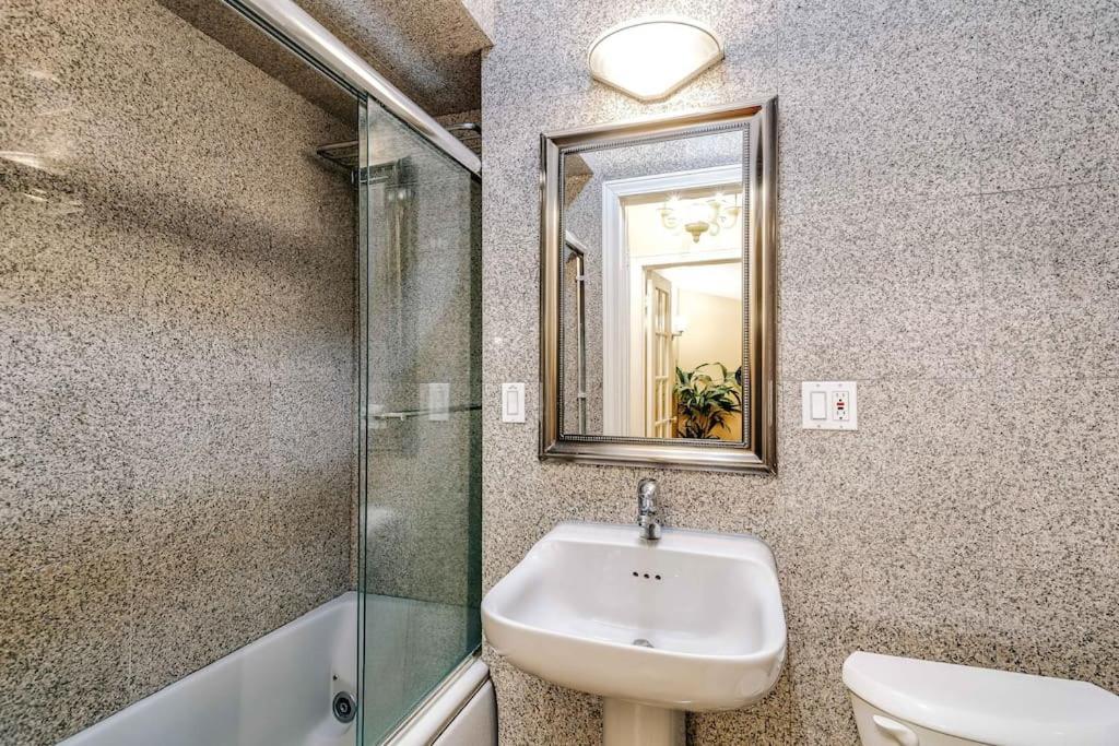 Apartamento Brownstone In Gold Coast Chicago Exterior foto